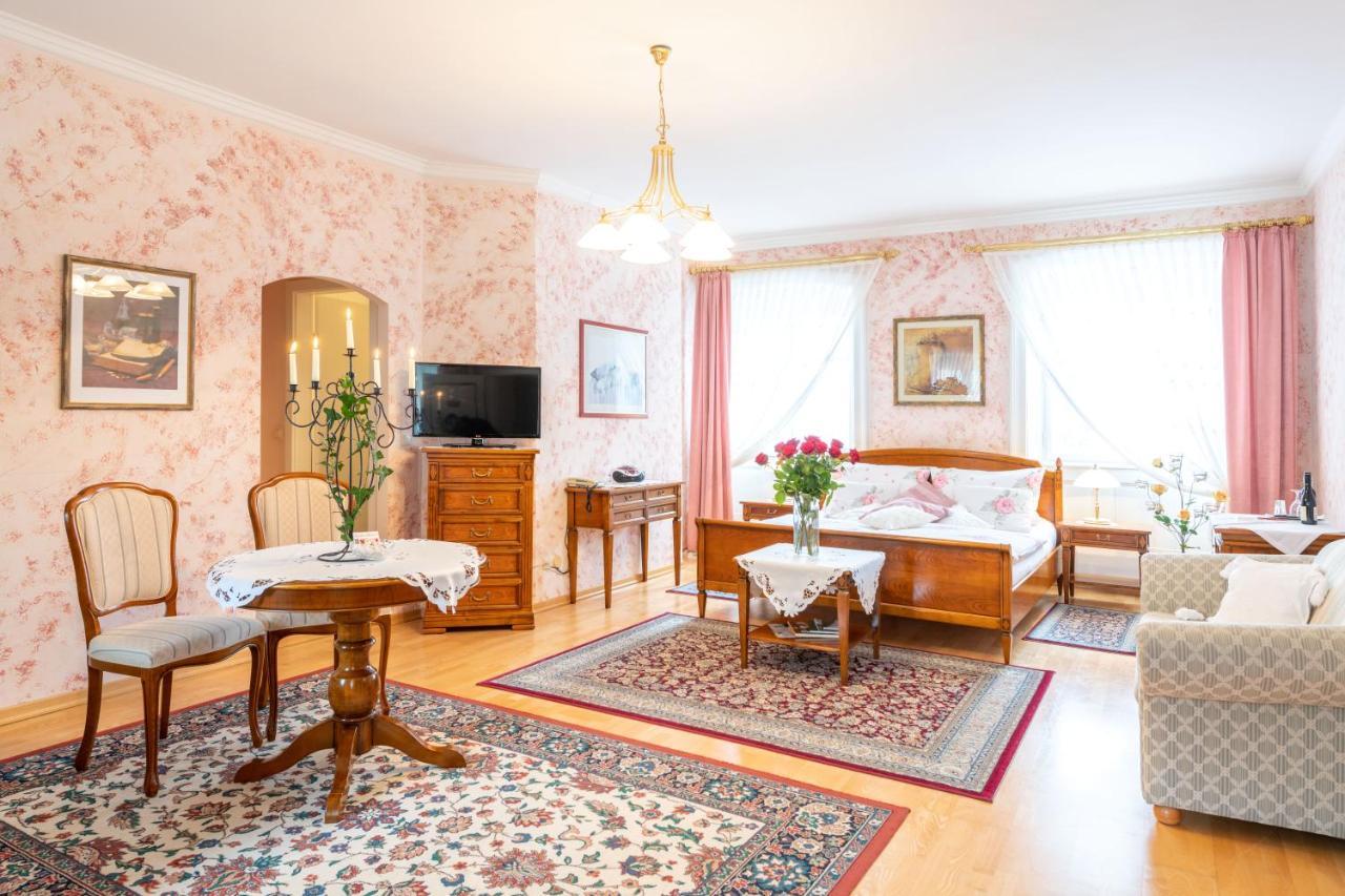Schlosshotel Rosenau Superior Schloss Rosenau Eksteriør bilde